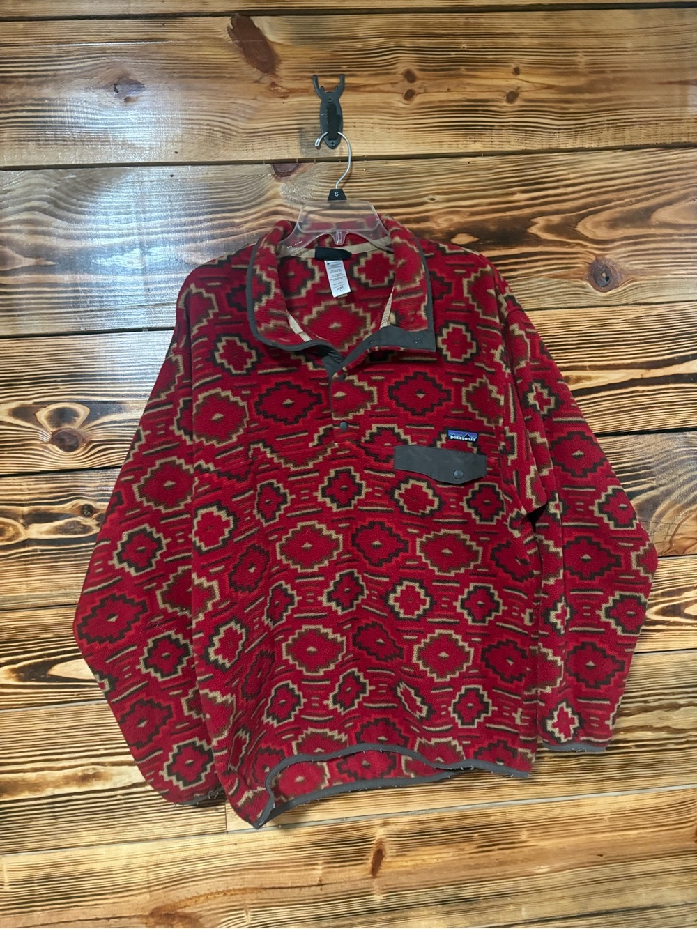 Patagonia Red and Tan Aztec Print Snap-T Fleece Pullover